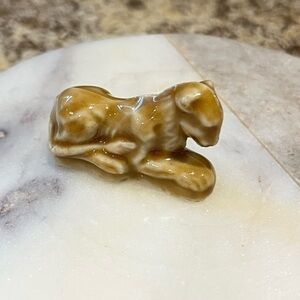 Wade Red Rose Tea Mountain Lion Whimsie Wild Cat Figurine